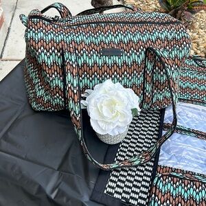 Get the entire Vera Bradley set : Sierra Stream
Summer 2015